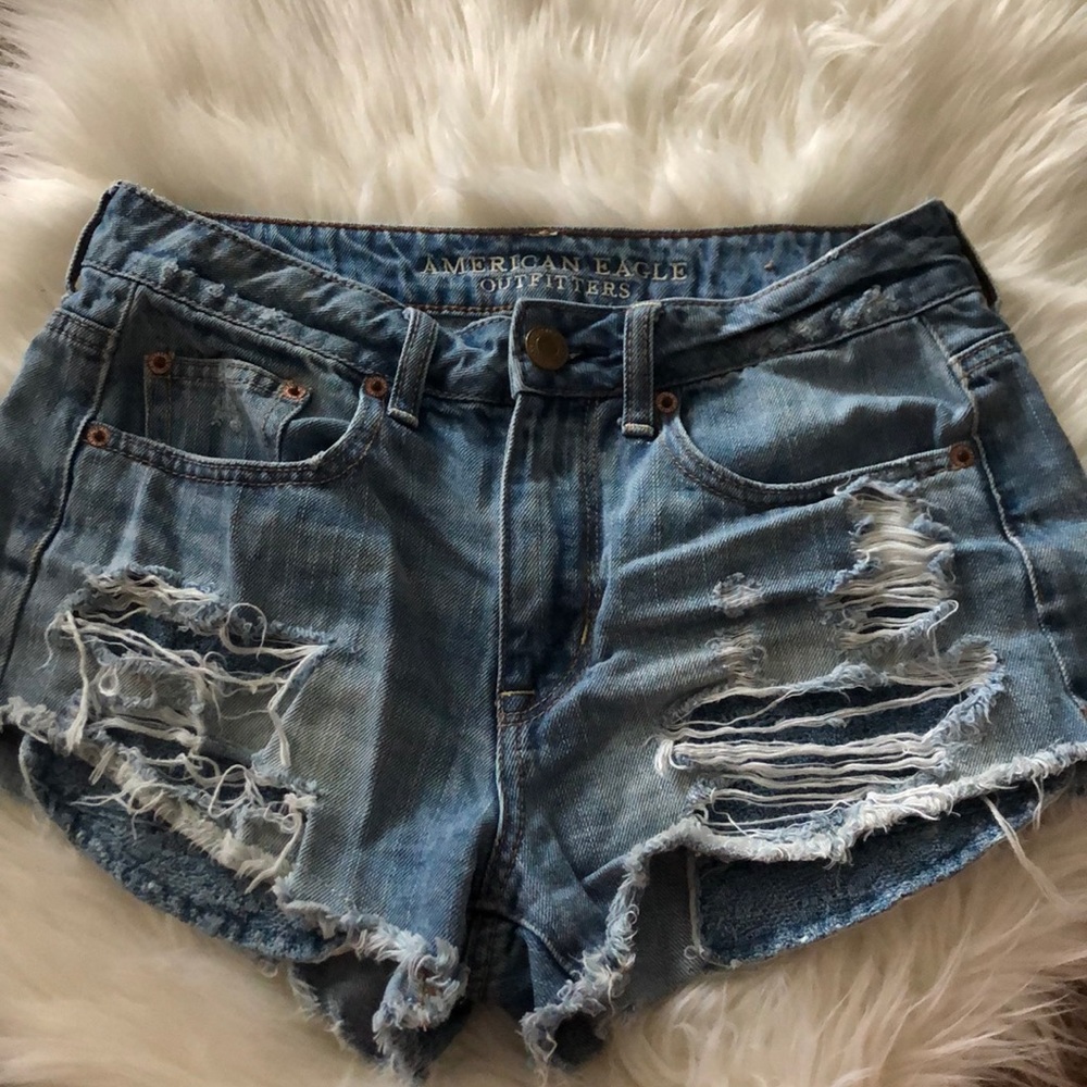 American Eagle Hi-Rise Festival Shorts